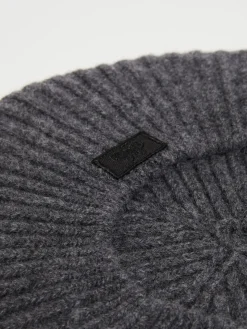 Basco in lana a coste