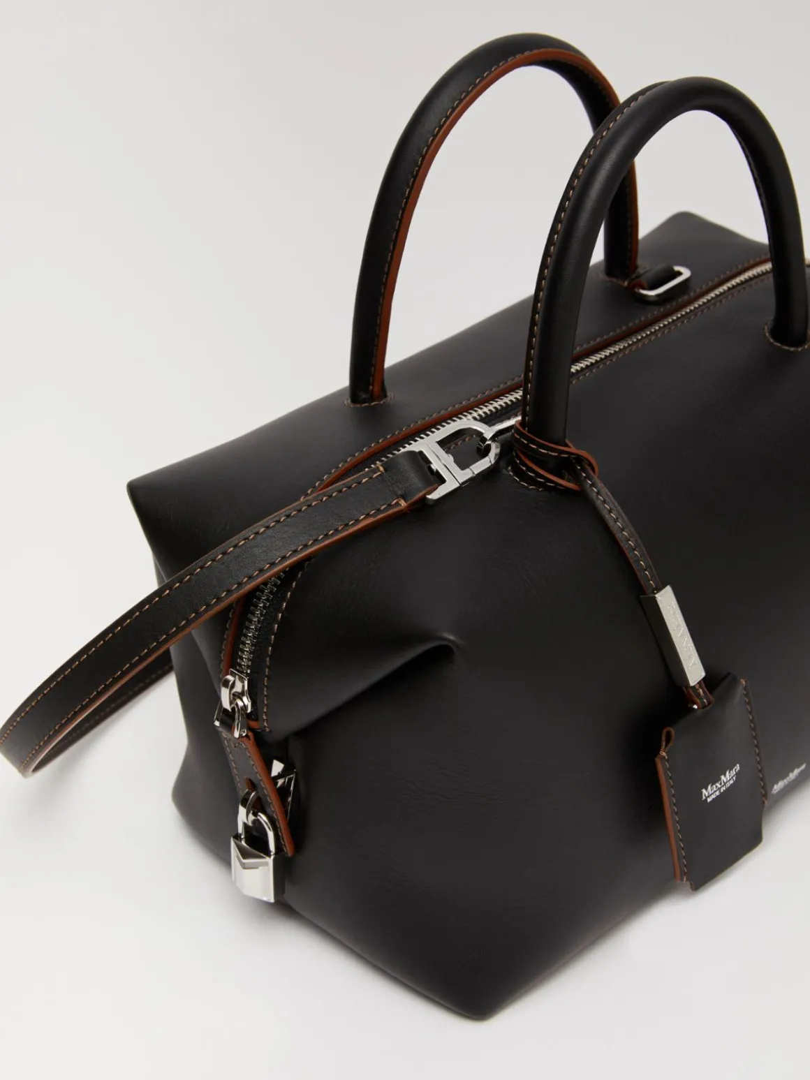 Bauletto in pelle lucida