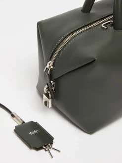 Bauletto in pelle lucida