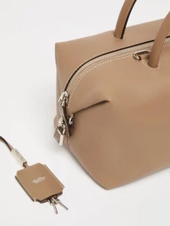 Bauletto in pelle lucida