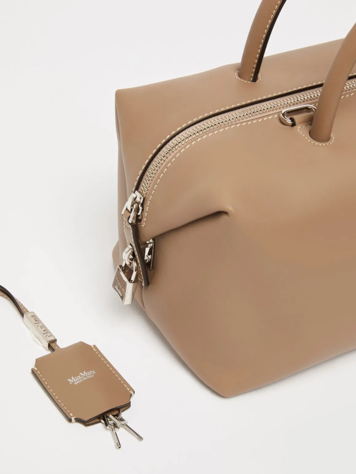 Bauletto in pelle lucida