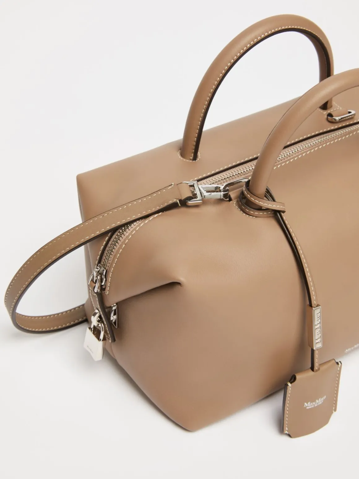Bauletto in pelle lucida
