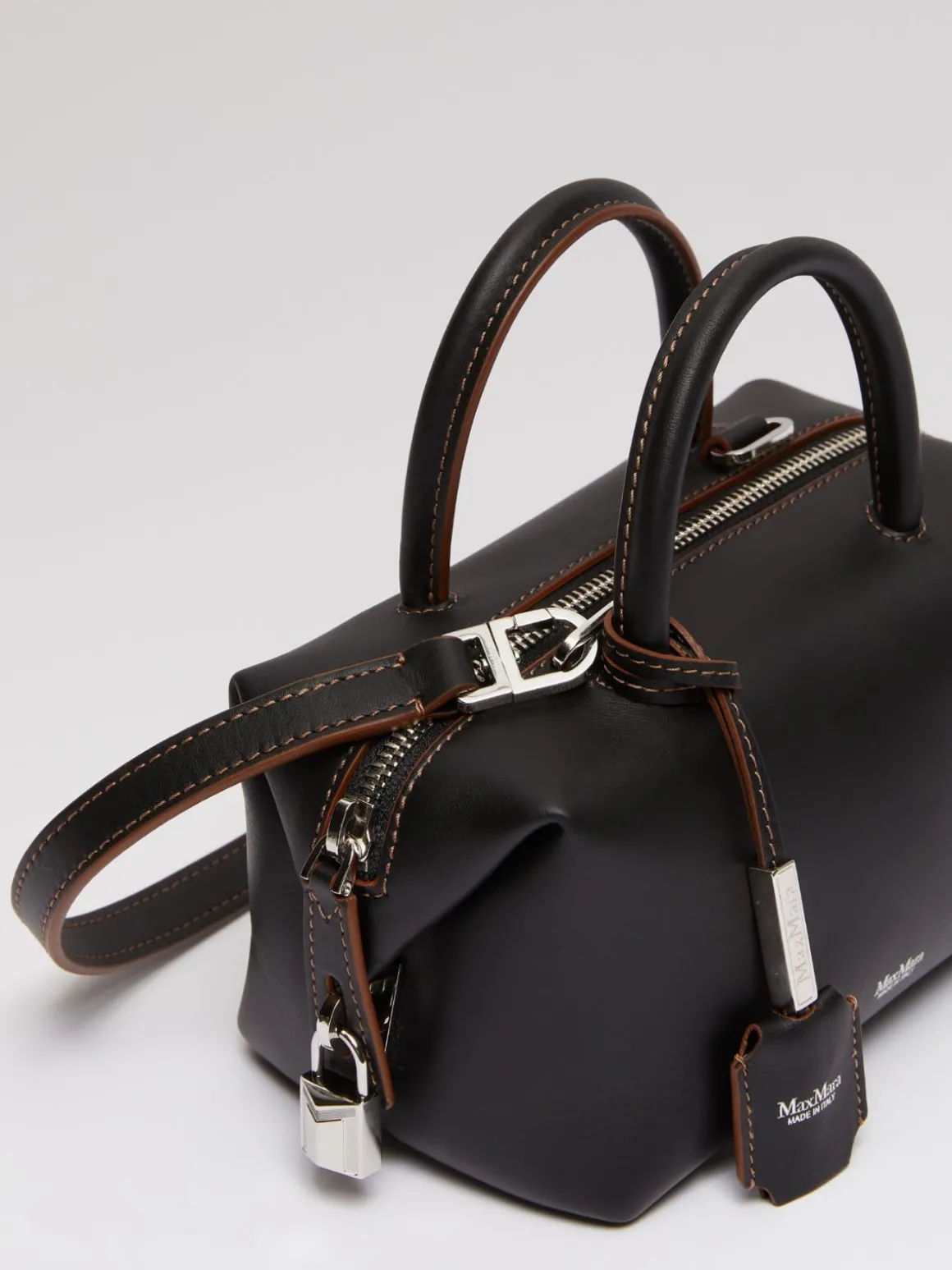 Bauletto piccolo in pelle lucida