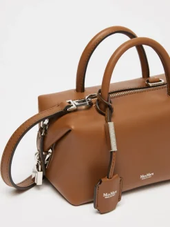 Bauletto piccolo in pelle lucida