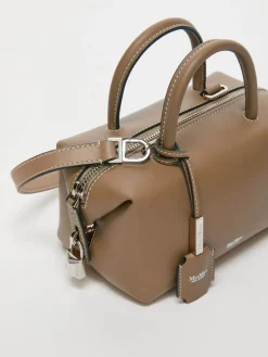 Bauletto piccolo in pelle lucida