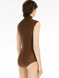 Body in lycra lucida