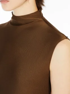 Body in lycra lucida