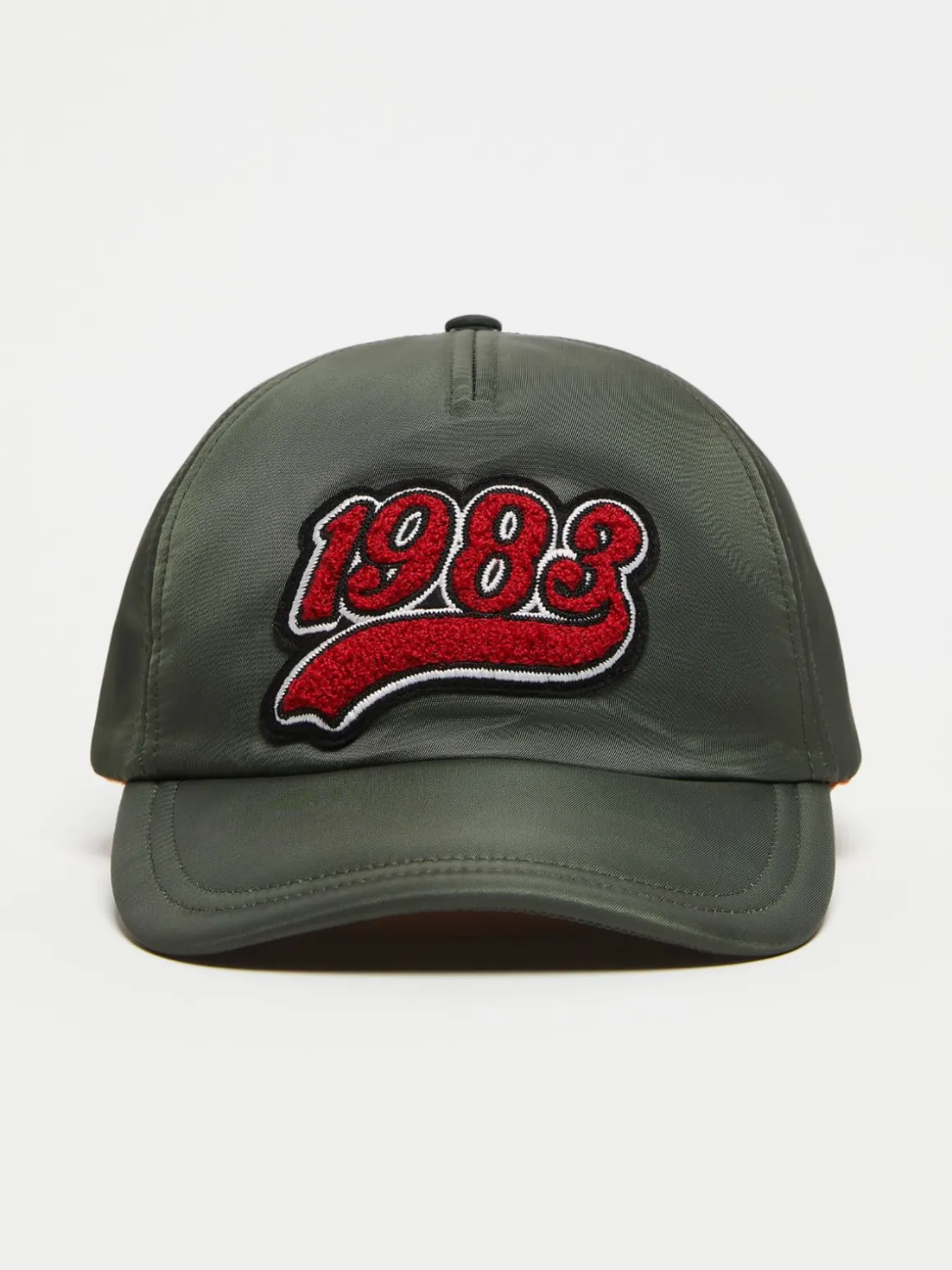 Cappello in nylon imbottito