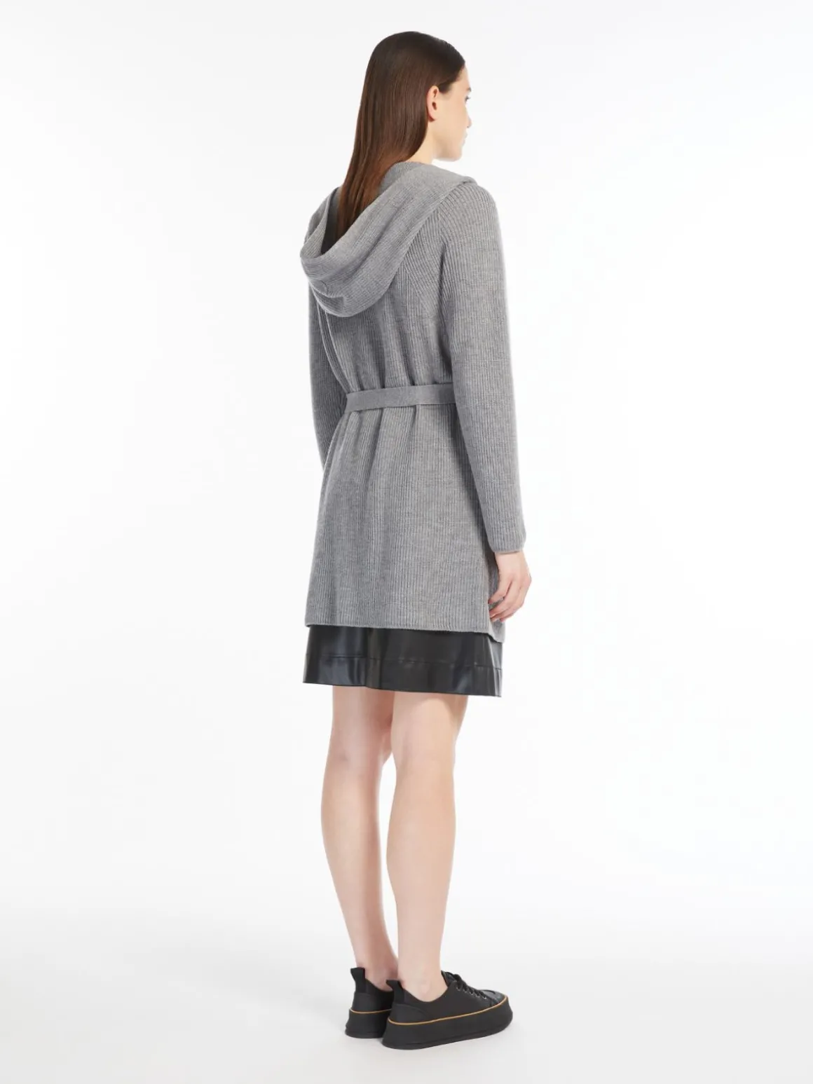 Cappotto in lana con cintura
