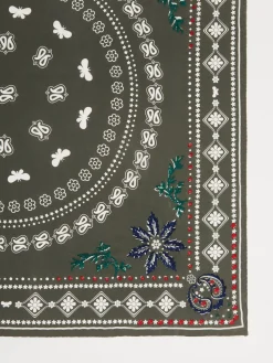 Foulard in seta con stampa e ricamo