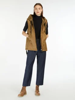 Gilet in tela tecnica antigoccia