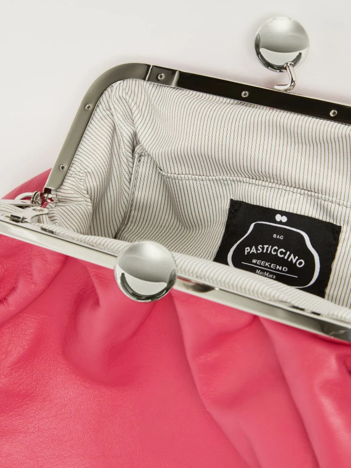 Pasticcino Bag medium in nappa