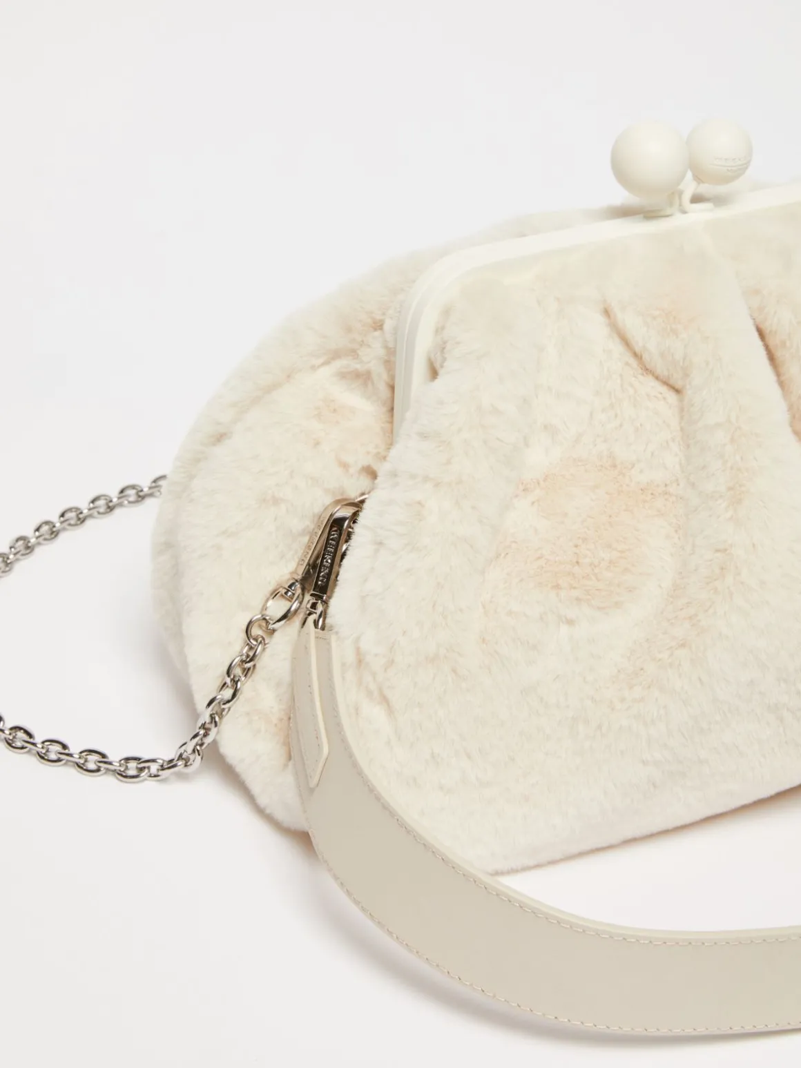 Pasticcino Bag Medium in tessuto extra soft furry