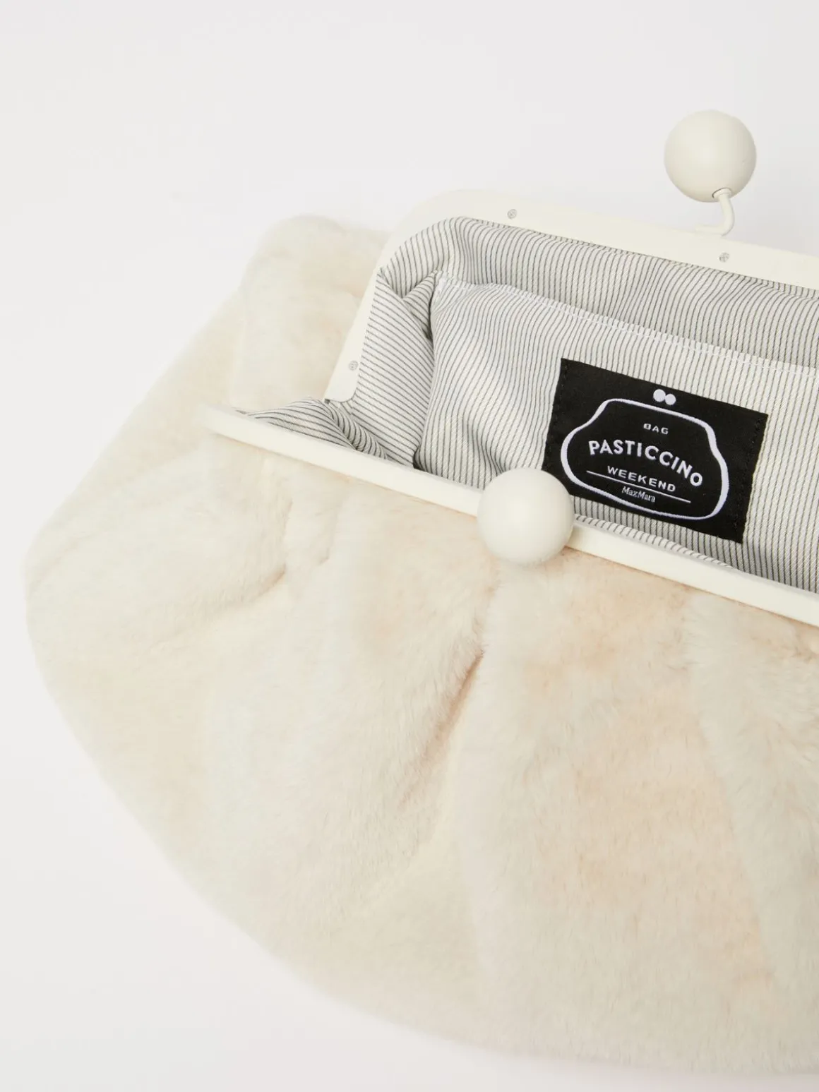Pasticcino Bag Medium in tessuto extra soft furry