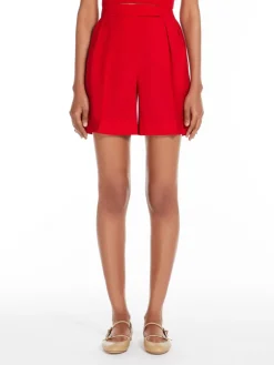 Short in lana