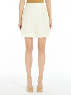 Short in tela di lana